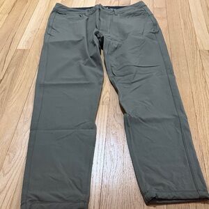 Western Rise Green Evolution Pants Sz 35